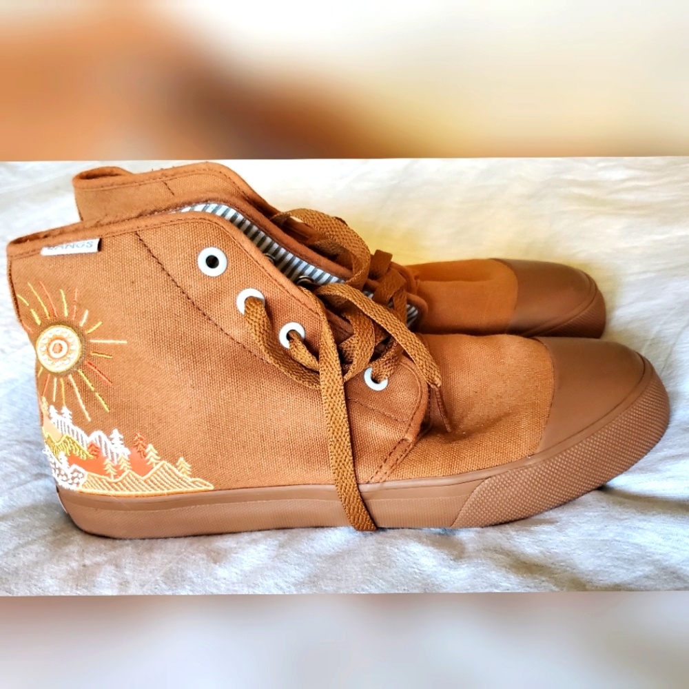 Bangs Sunrise High Top Shoes